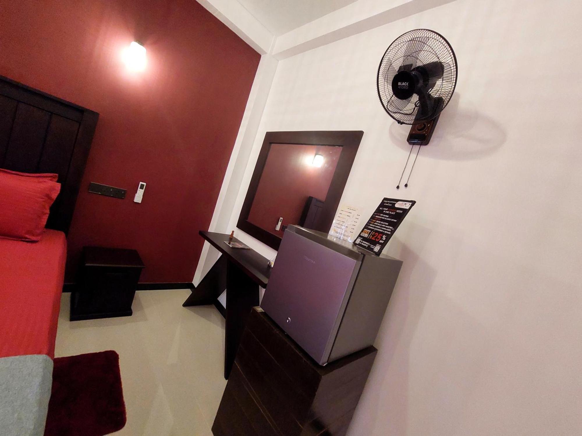 Chen Villa - Near Airport Negombo Exterior foto